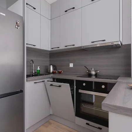 Family Apartment With Parking & Terrace By Noclegi Renters Cracovia Esterno foto
