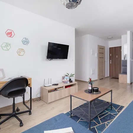 Family Apartment With Parking & Terrace By Noclegi Renters Cracovia Esterno foto
