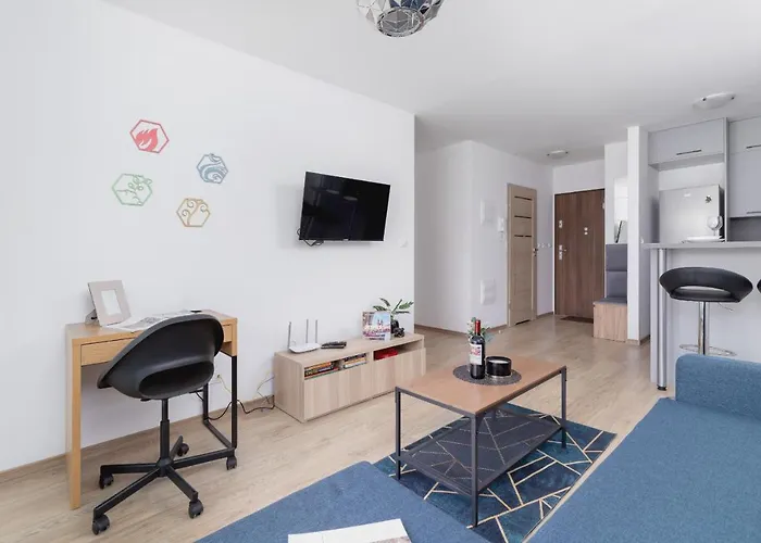 Family Apartment With Parking & Terrace By Noclegi Renters