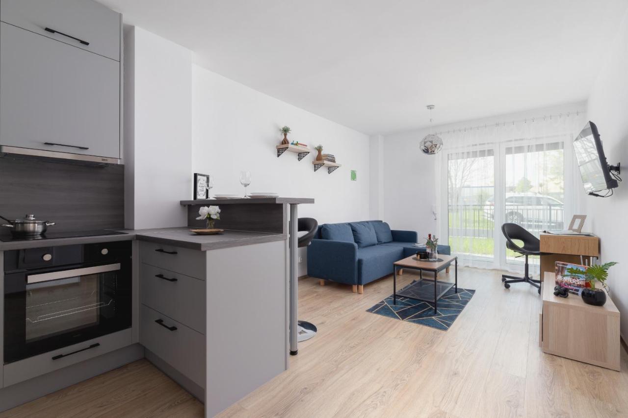 Family With Parking & Terrace By Renters * Cracovia