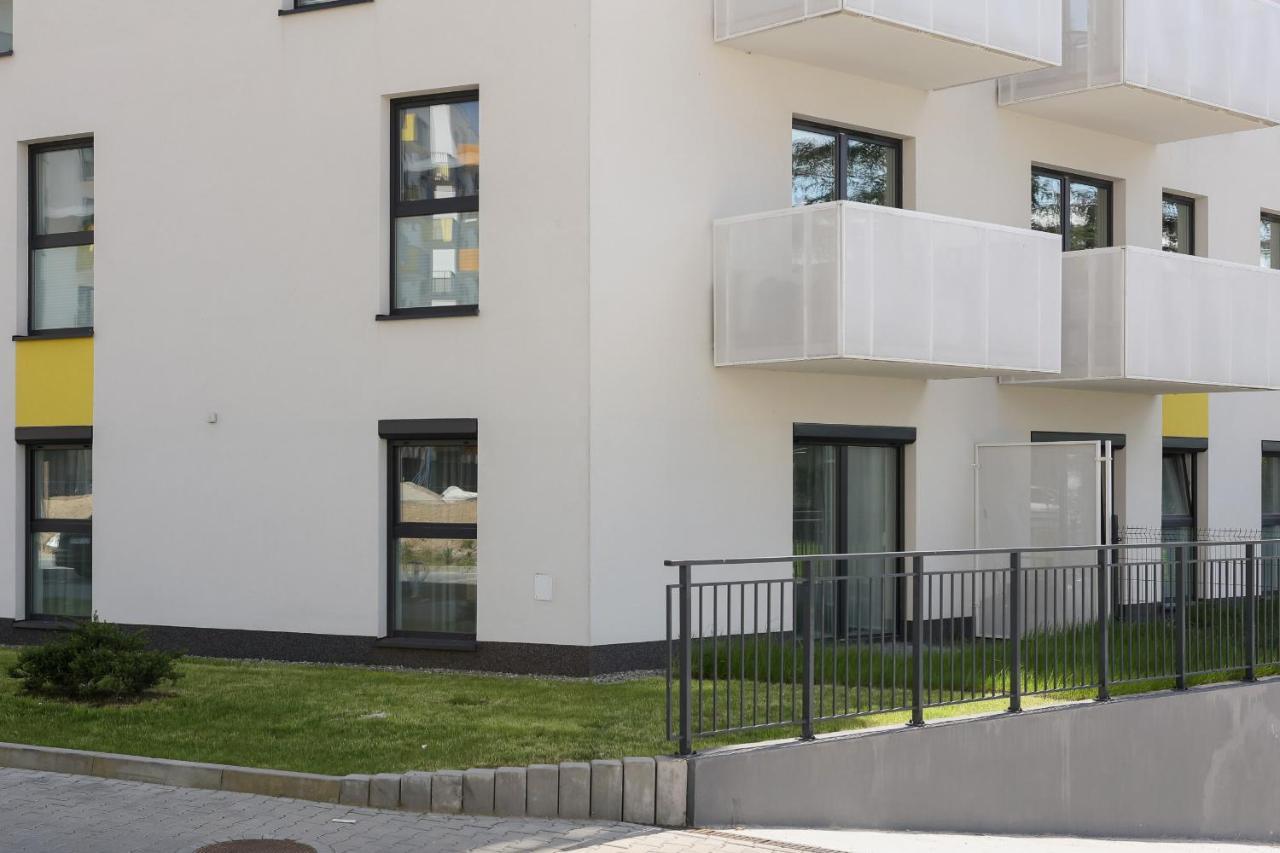 Family With Parking & Terrace By Renters Apartment Krakow